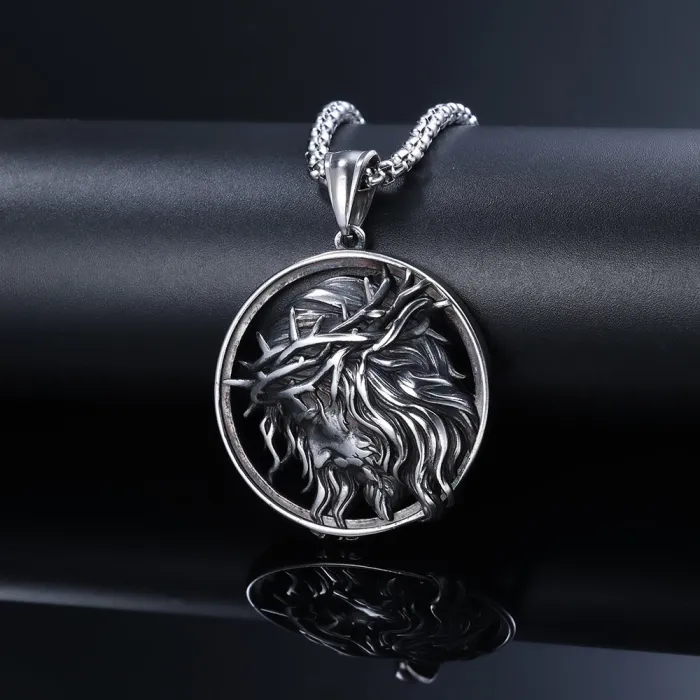 Vintage 3D Hollow Relief Crucifix Portrait Medallion Pendant – Cross-Border In-Stock One-Piece Dropshipping